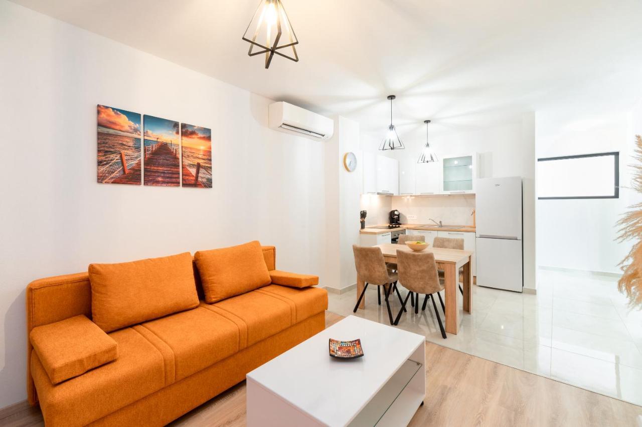 Apartments & Rooms Fisherman'S Luck Vela Luka Bagian luar foto