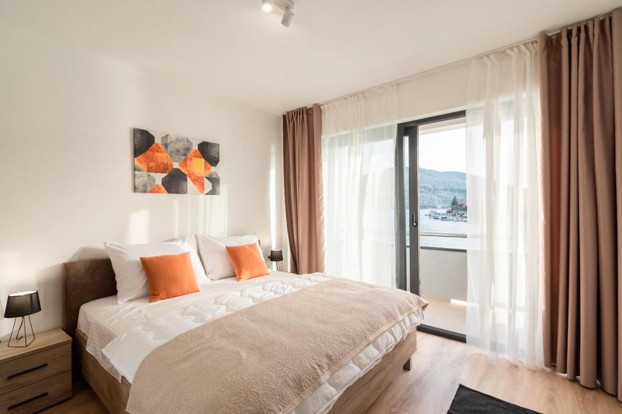 Apartments & Rooms Fisherman'S Luck Vela Luka Bagian luar foto